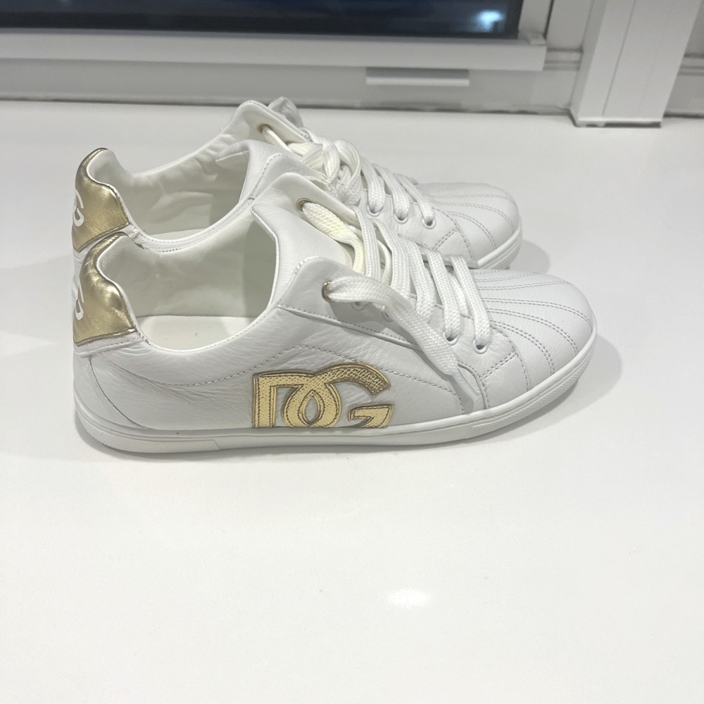Authentic Dolce & Gabbana sneakers - Calf Leather/Rubber/Lambskin white. Size 35